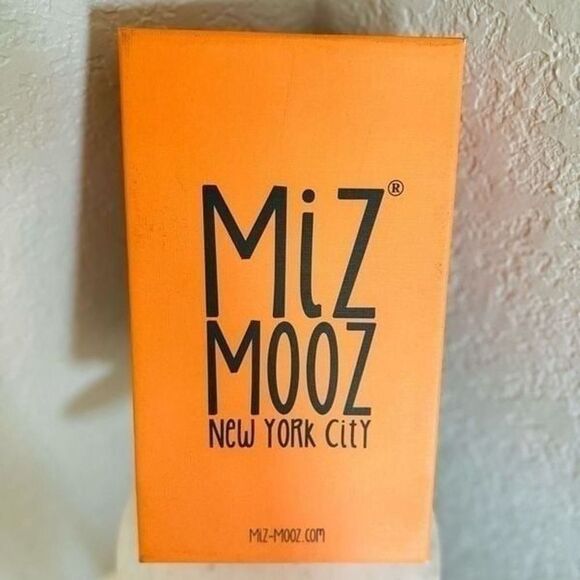 Miz Mooz Veronica Leather Sneaker Lightweight Yellow/White Size 10 Euro 41, NWT - Picture 11 of 11